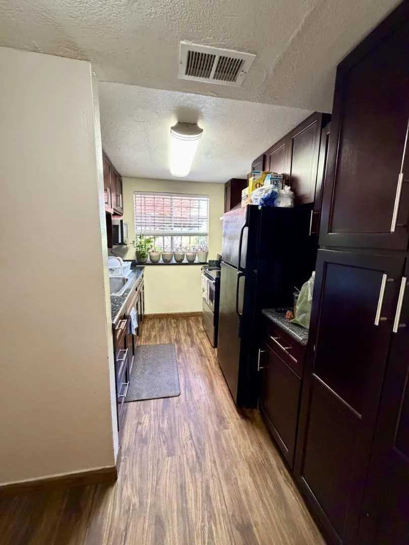 542 Salem Way Stockton, CA 95207