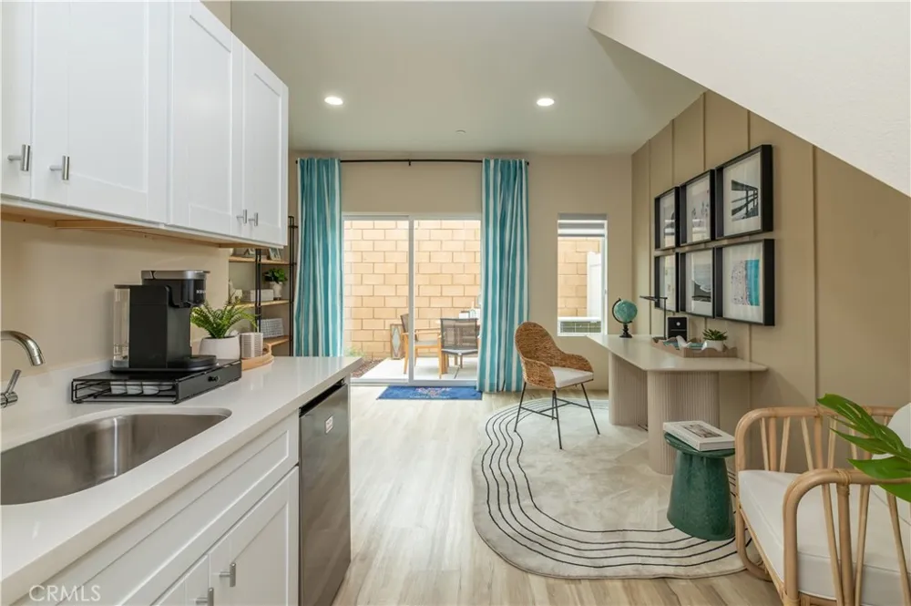 8183 Amerena Way Fontana, CA 92335