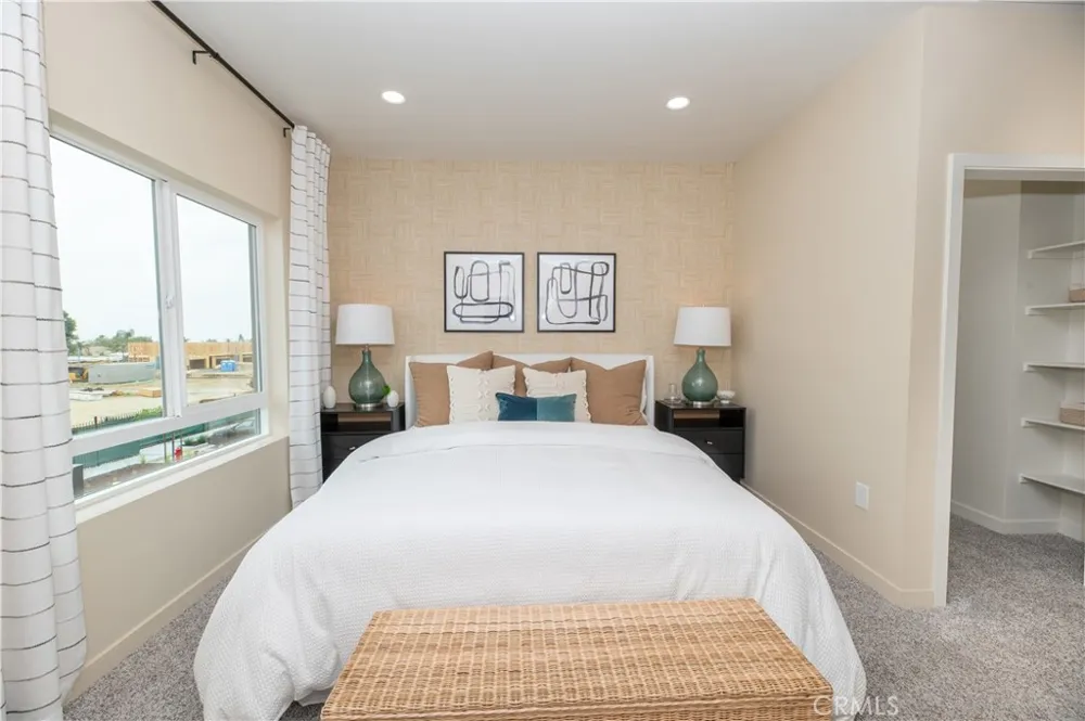 8183 Amerena Way Fontana, CA 92335