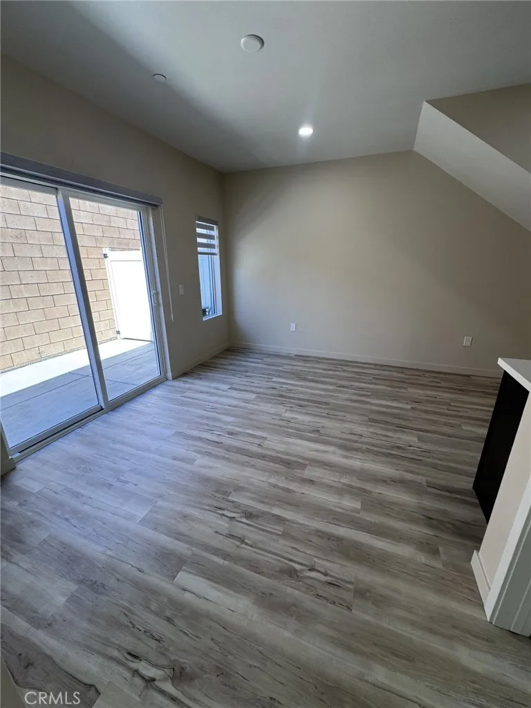 8183 Amerena Way Fontana, CA 92335