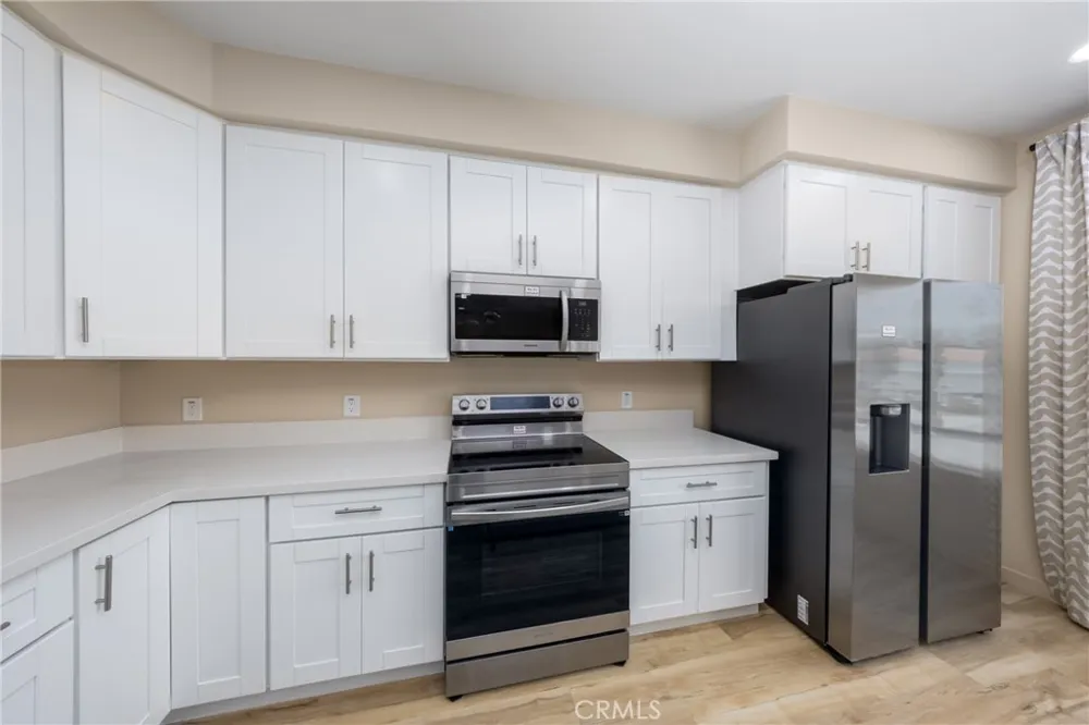 8183 Amerena Way Fontana, CA 92335