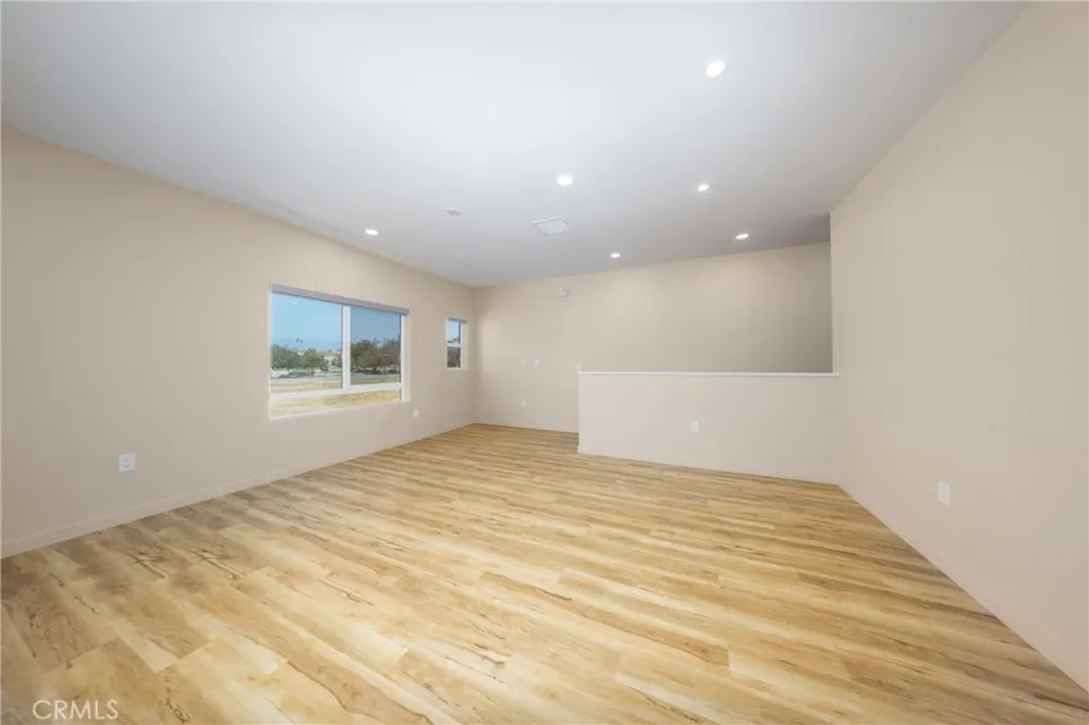 8183 Amerena Way Fontana, CA 92335