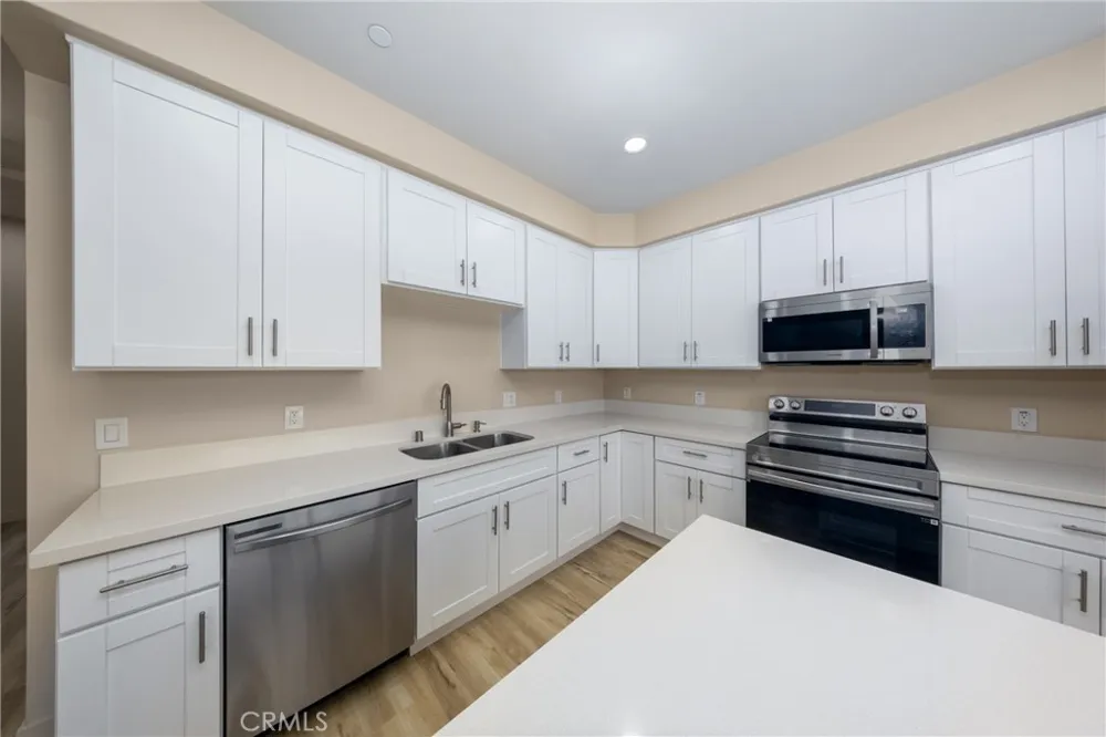 8183 Amerena Way Fontana, CA 92335