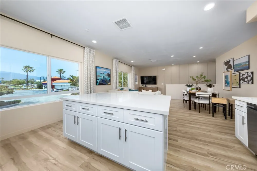8183 Amerena Way Fontana, CA 92335