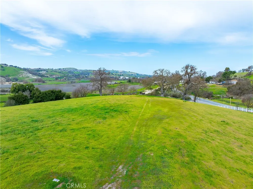 1440 Fire Rock Loop Templeton, CA 93465