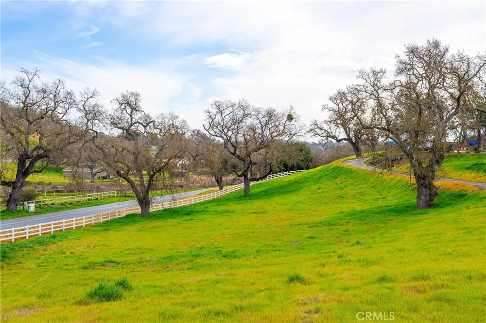 1440 Fire Rock Loop Templeton, CA 93465