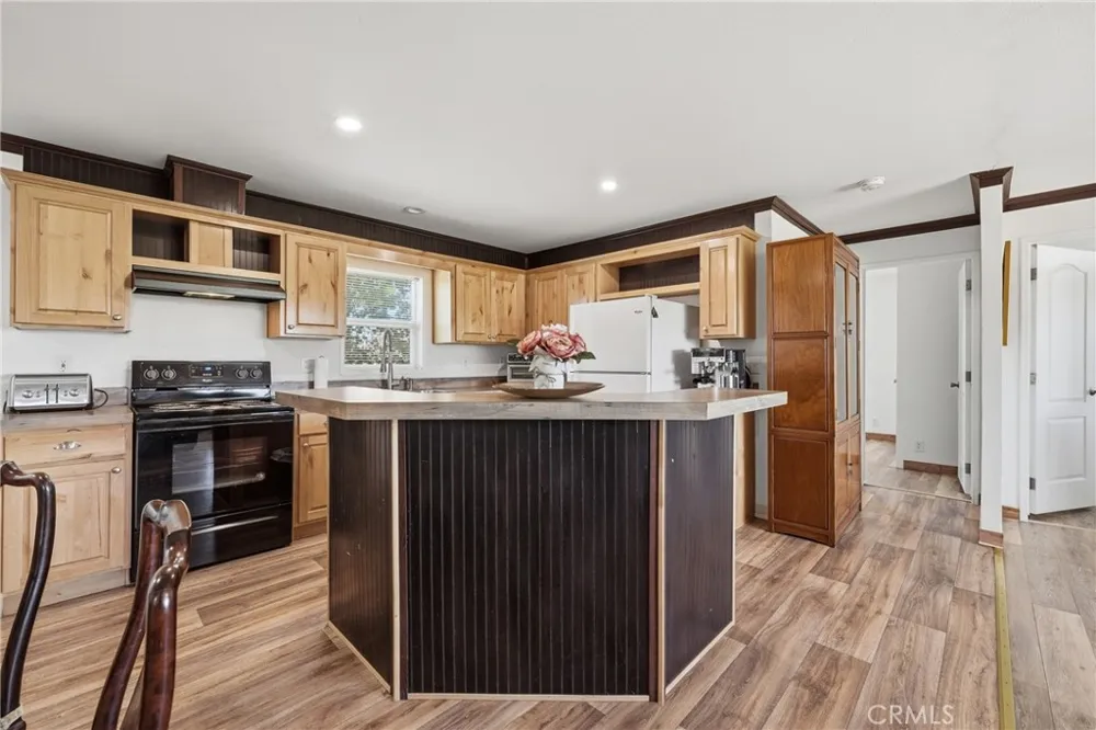 2195 stone Drive Lakeport, CA 95453