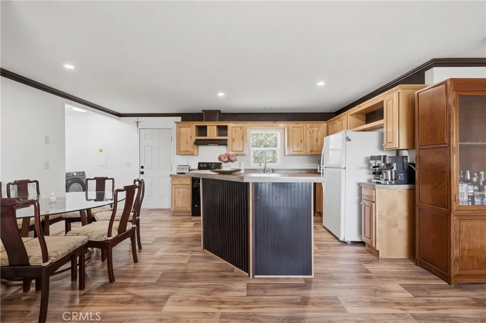 2195 stone Drive Lakeport, CA 95453