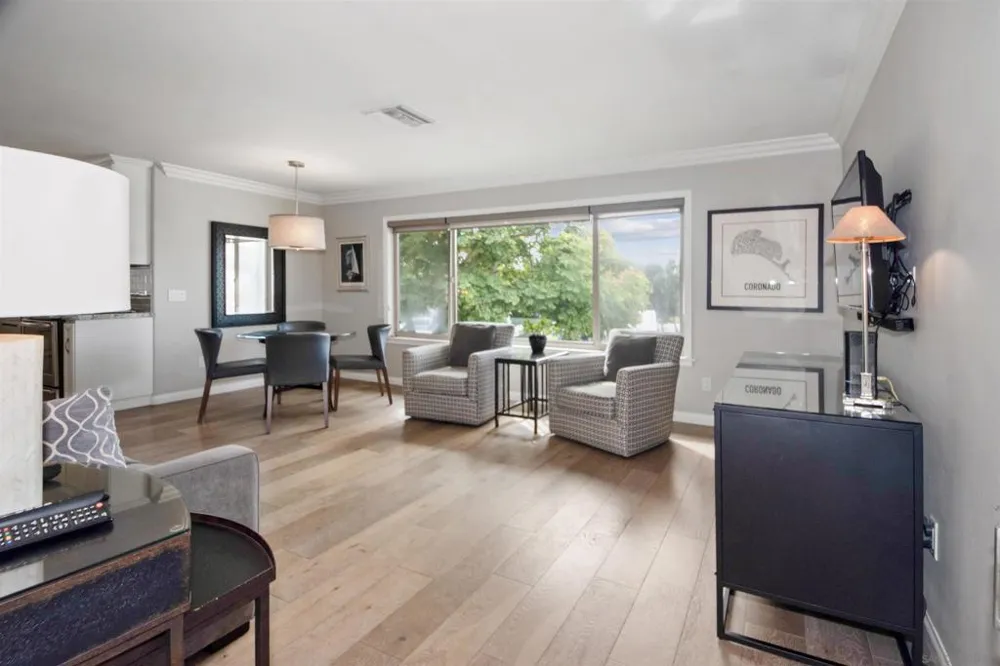 1052 Isabella Avenue #E Coronado, CA 92118