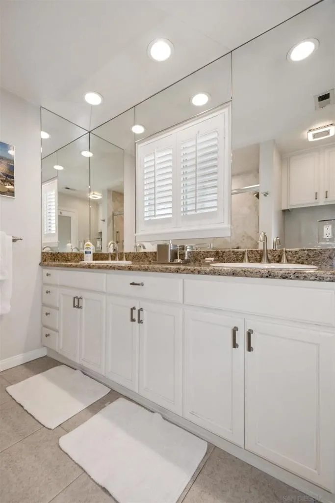 1052 Isabella Avenue #E Coronado, CA 92118