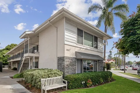 1052 Isabella Avenue #E