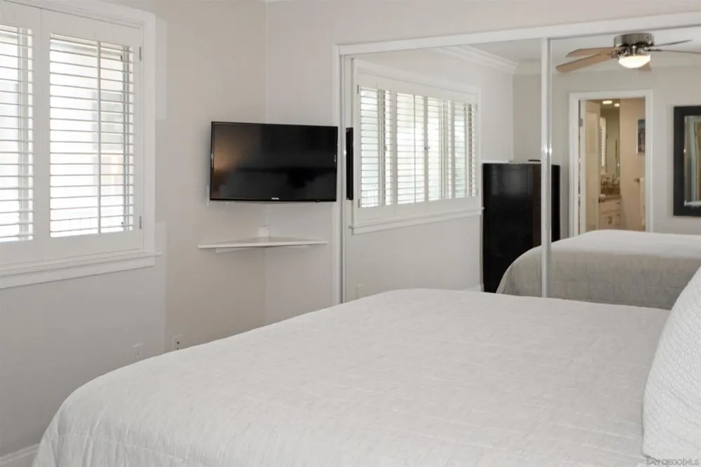 1052 Isabella Avenue #E Coronado, CA 92118
