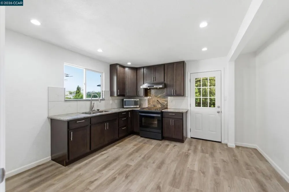 10 12th Street Richmond, CA 94801