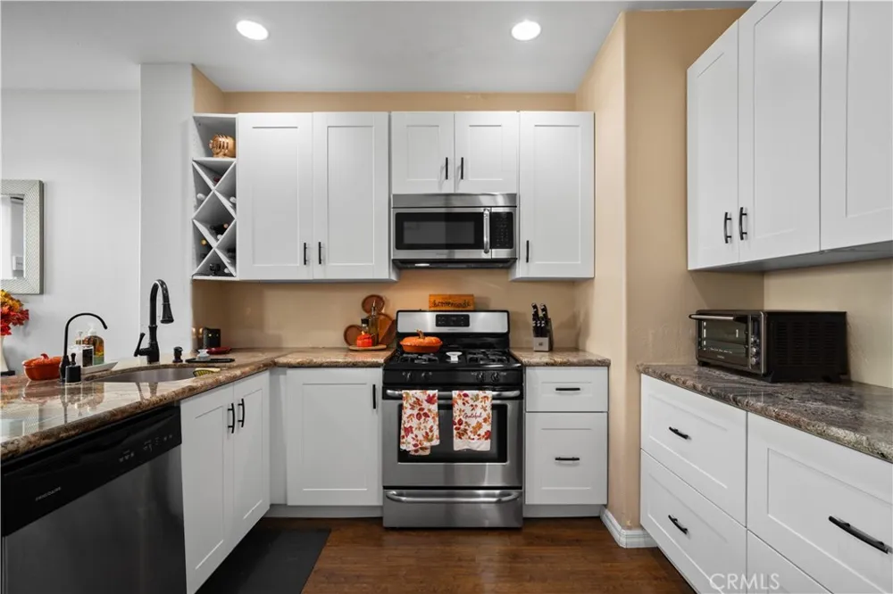 41880 Davenport Way #C Murrieta, CA 92562