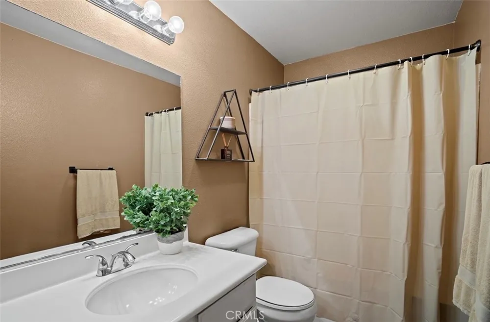 41880 Davenport Way #C Murrieta, CA 92562
