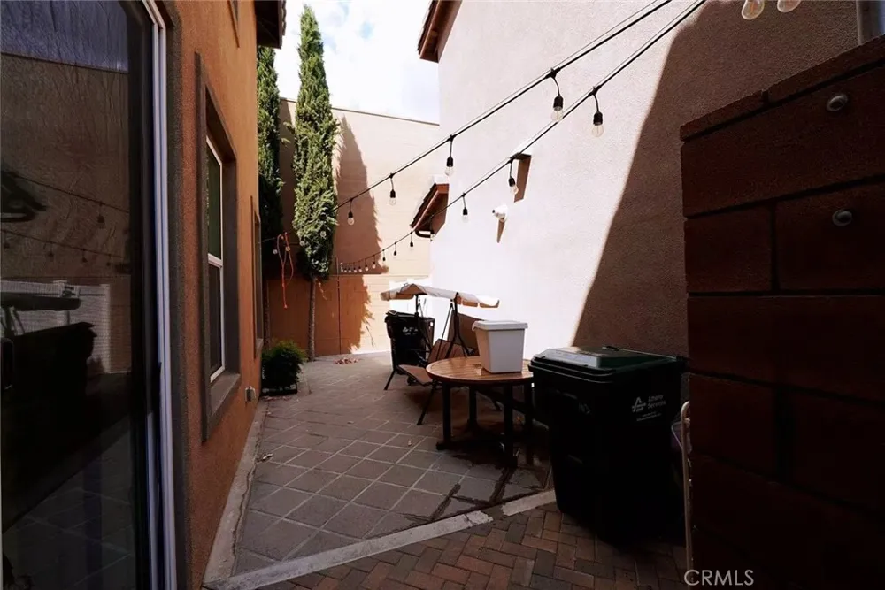 103 Cambria Court Pomona, CA 91766