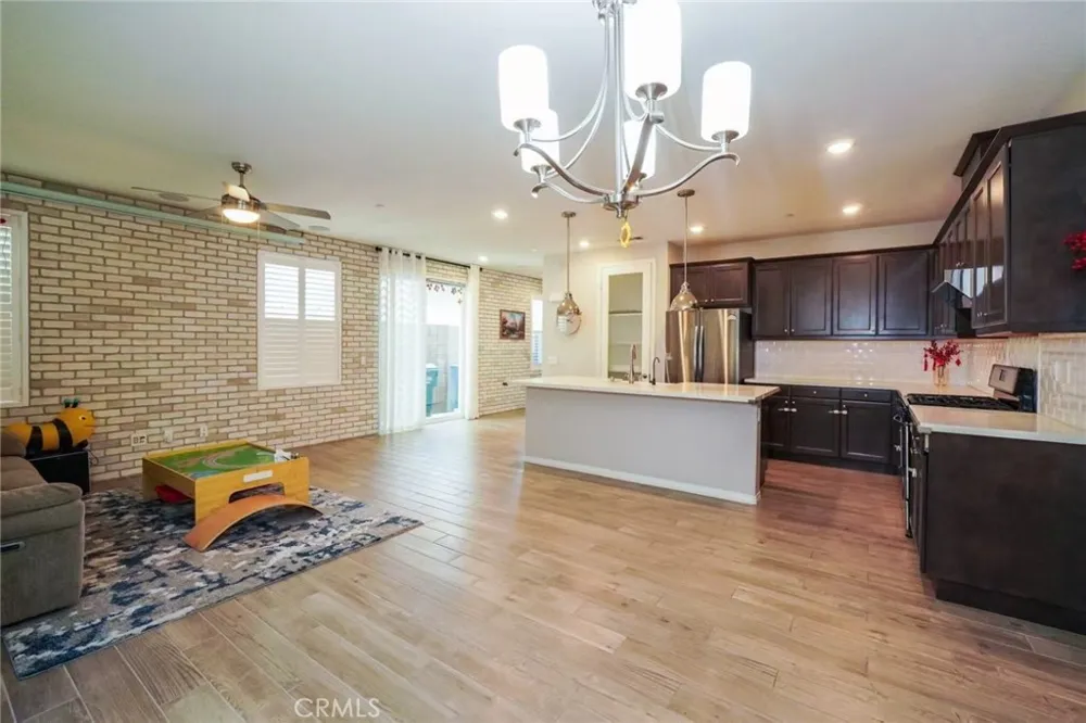 103 Cambria Court Pomona, CA 91766