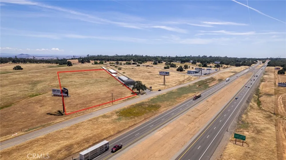Auction Yard Cottonwood, CA 96022