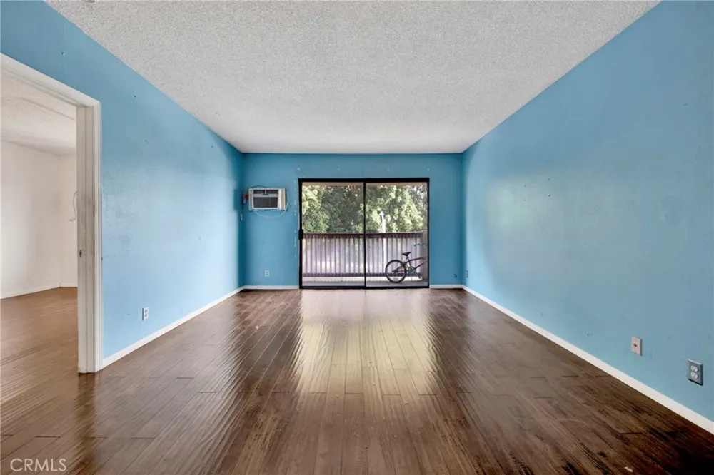 20234 Cantara Street #314 Winnetka, CA 91306