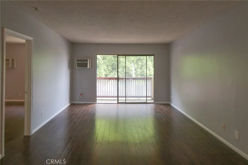20234 Cantara Street #314 Winnetka, CA 91306