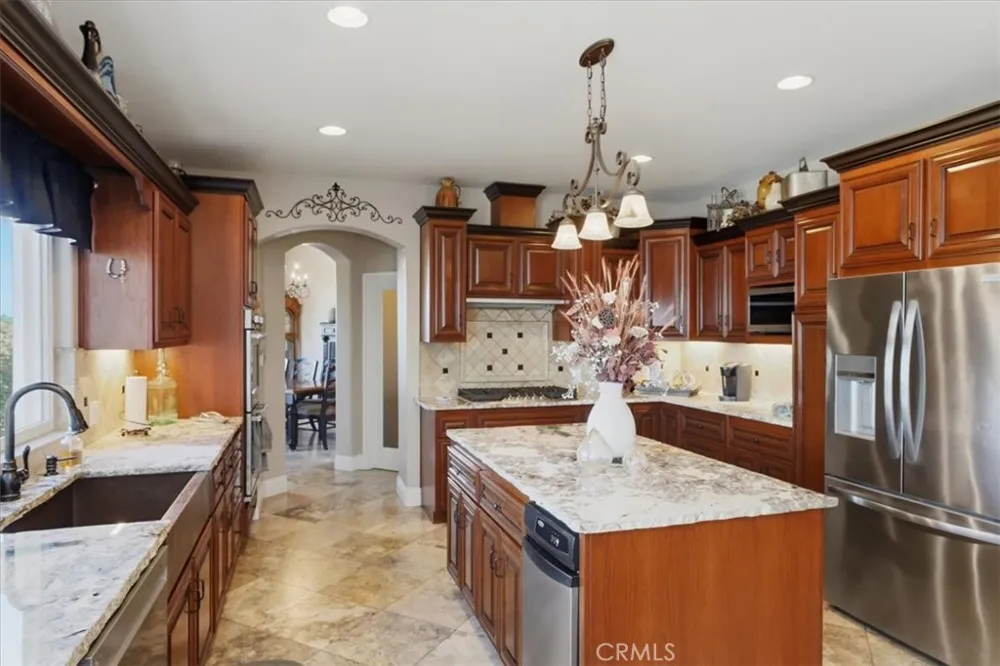 17041 Frankland Riverside, CA 92504