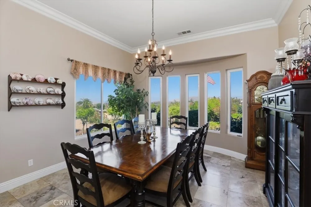 17041 Frankland Riverside, CA 92504