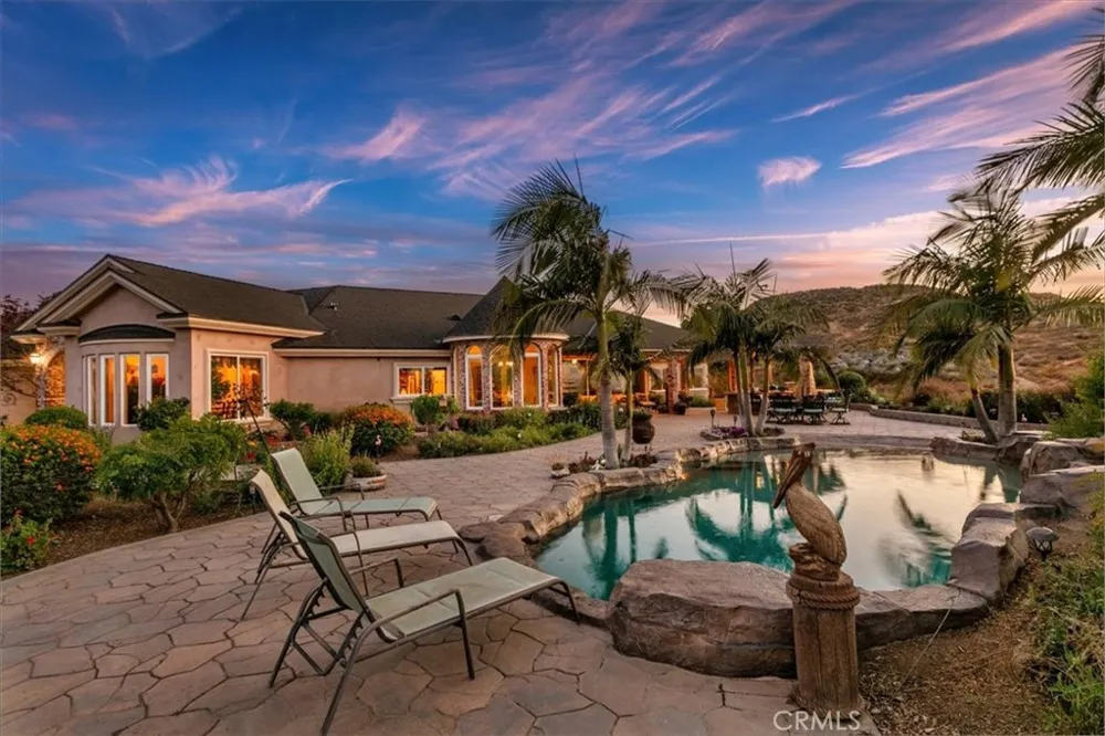 17041 Frankland Riverside, CA 92504