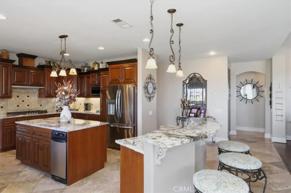17041 Frankland Riverside, CA 92504