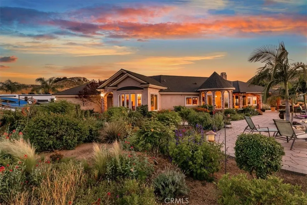 17041 Frankland Riverside, CA 92504