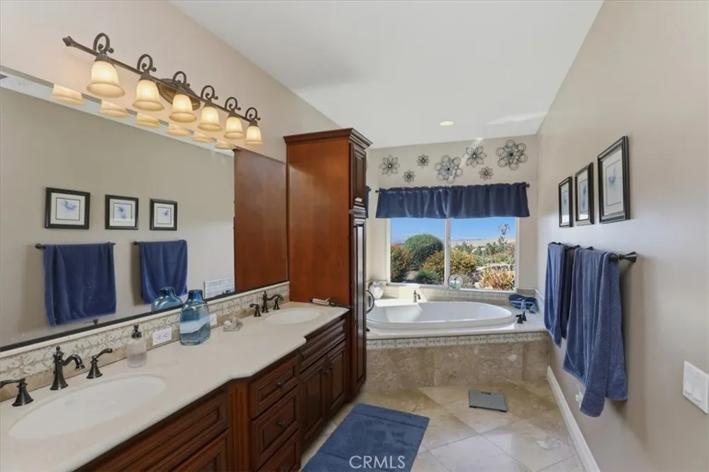 17041 Frankland Riverside, CA 92504