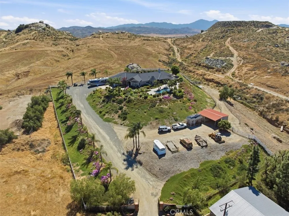 17041 Frankland Riverside, CA 92504
