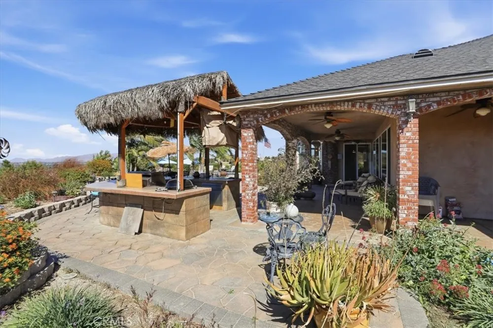 17041 Frankland Riverside, CA 92504