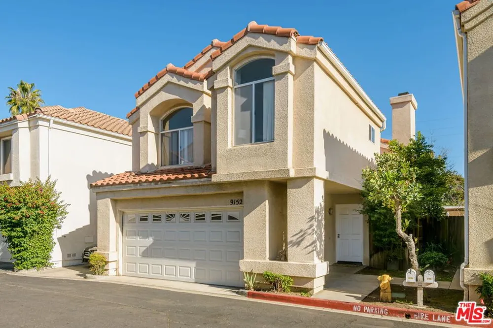 9152 Vincente Way North Hills, CA 91343