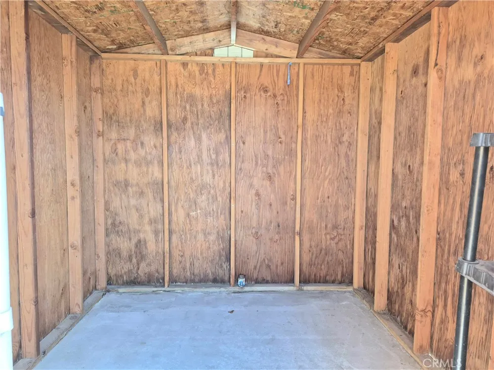 1295 S Cawston Avenue Hemet, CA 92545