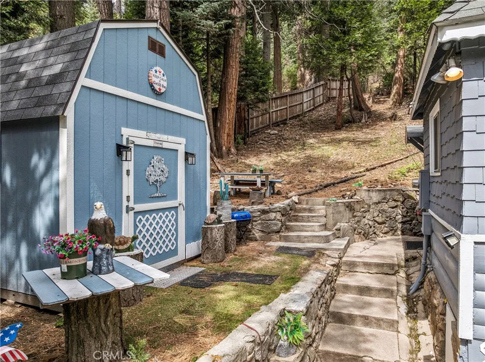27048 State Highway 189 Blue Jay, CA 92317