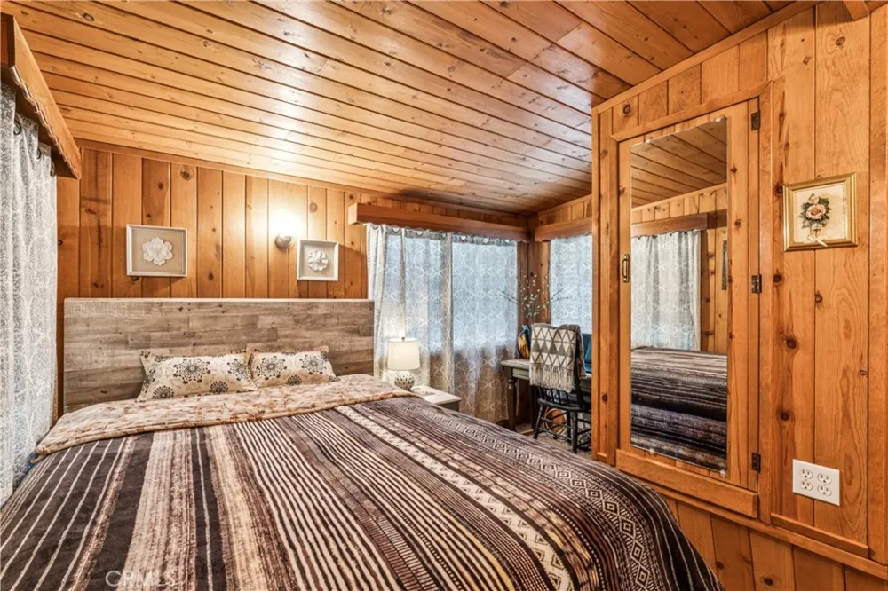27048 State Highway 189 Blue Jay, CA 92317