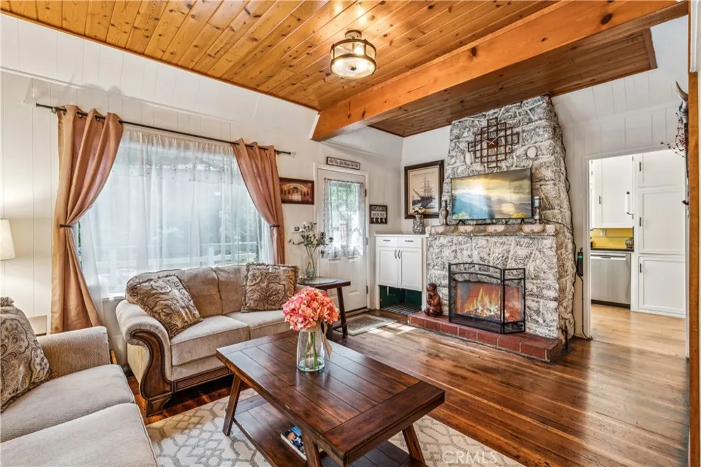 27048 State Highway 189 Blue Jay, CA 92317