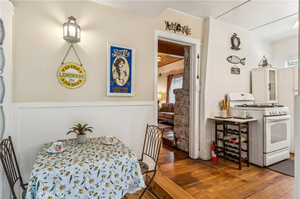 27048 State Highway 189 Blue Jay, CA 92317