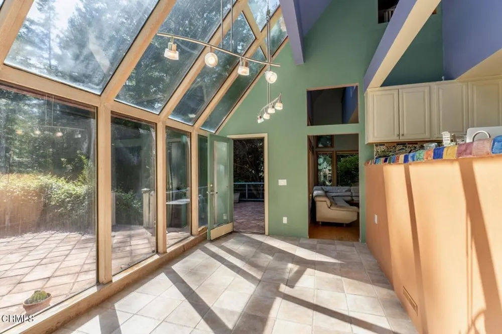 33100 Frog Pond Road Little River, CA 95456