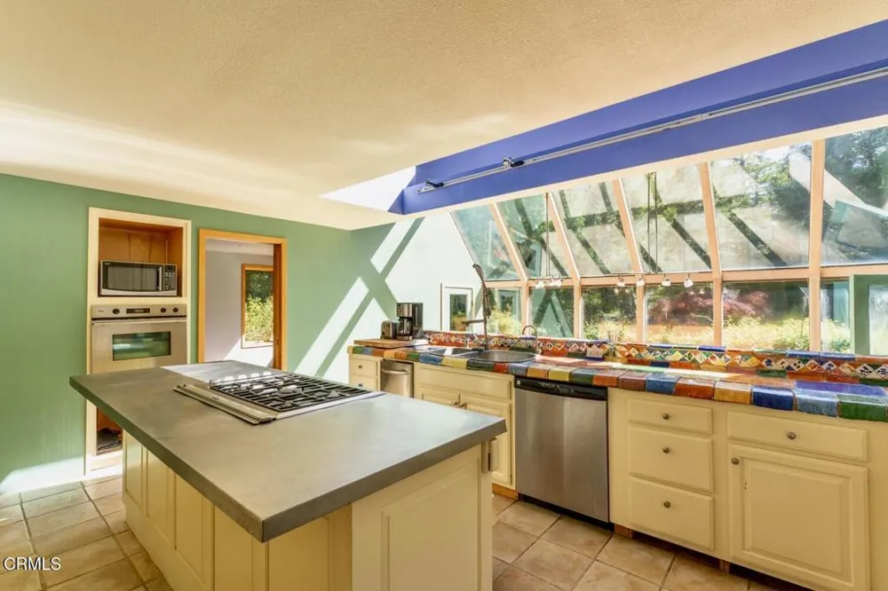 33100 Frog Pond Road Little River, CA 95456