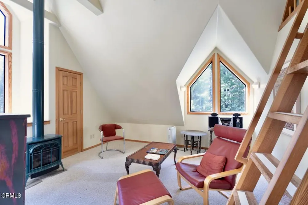 33100 Frog Pond Road Little River, CA 95456