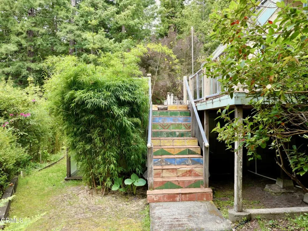33100 Frog Pond Road Little River, CA 95456