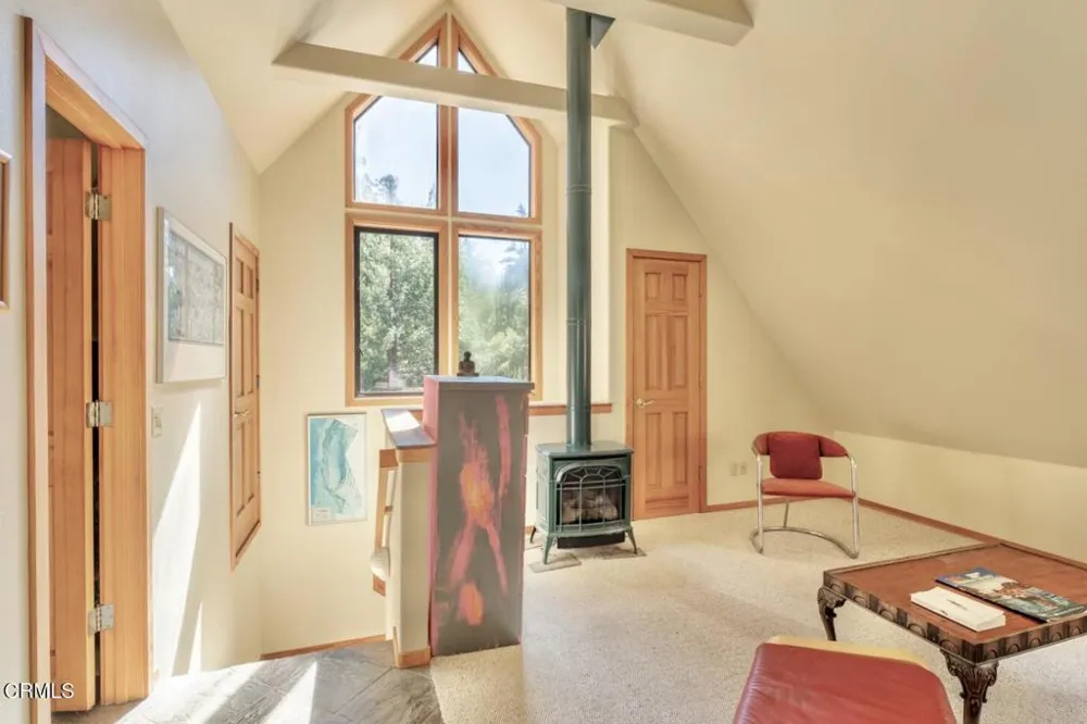 33100 Frog Pond Road Little River, CA 95456