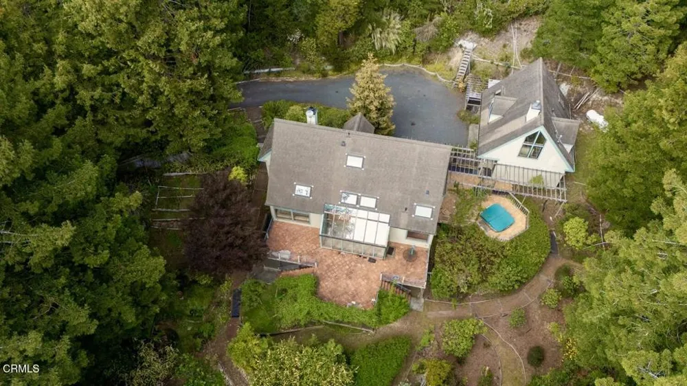 33100 Frog Pond Road Little River, CA 95456