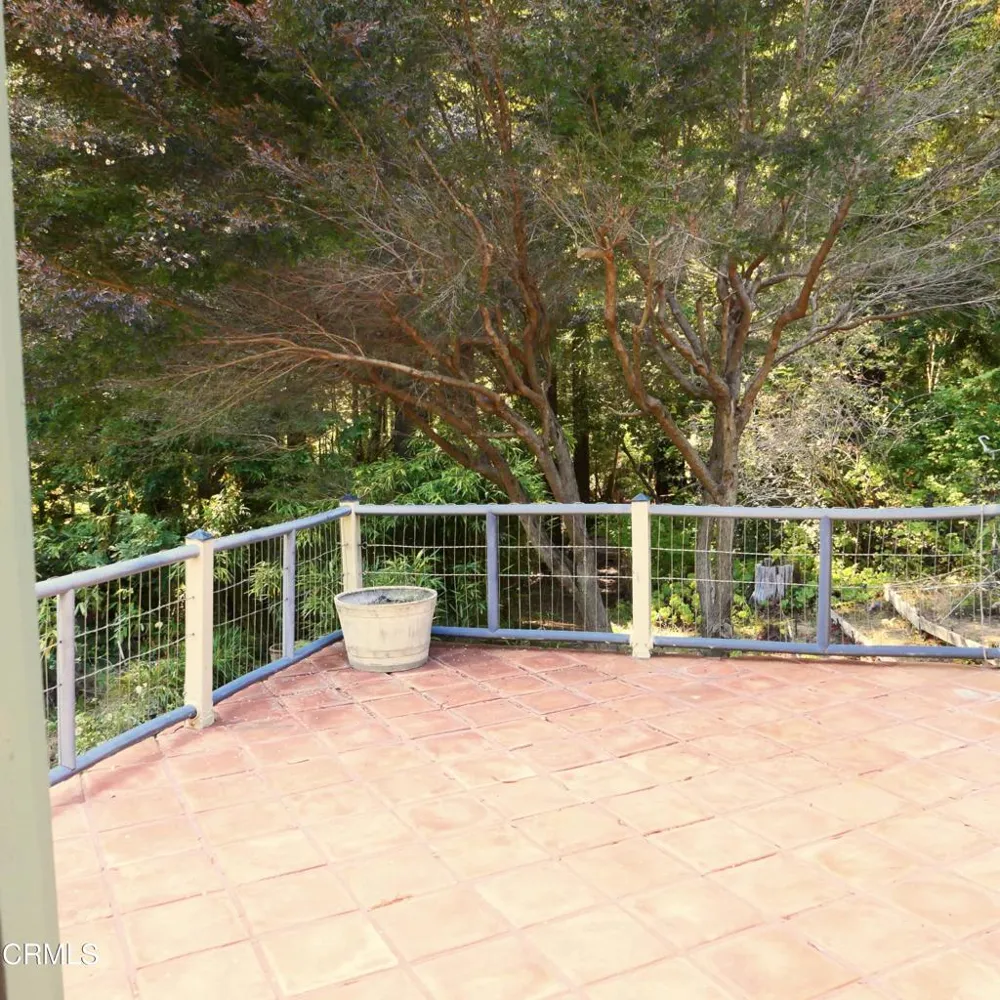 33100 Frog Pond Road Little River, CA 95456