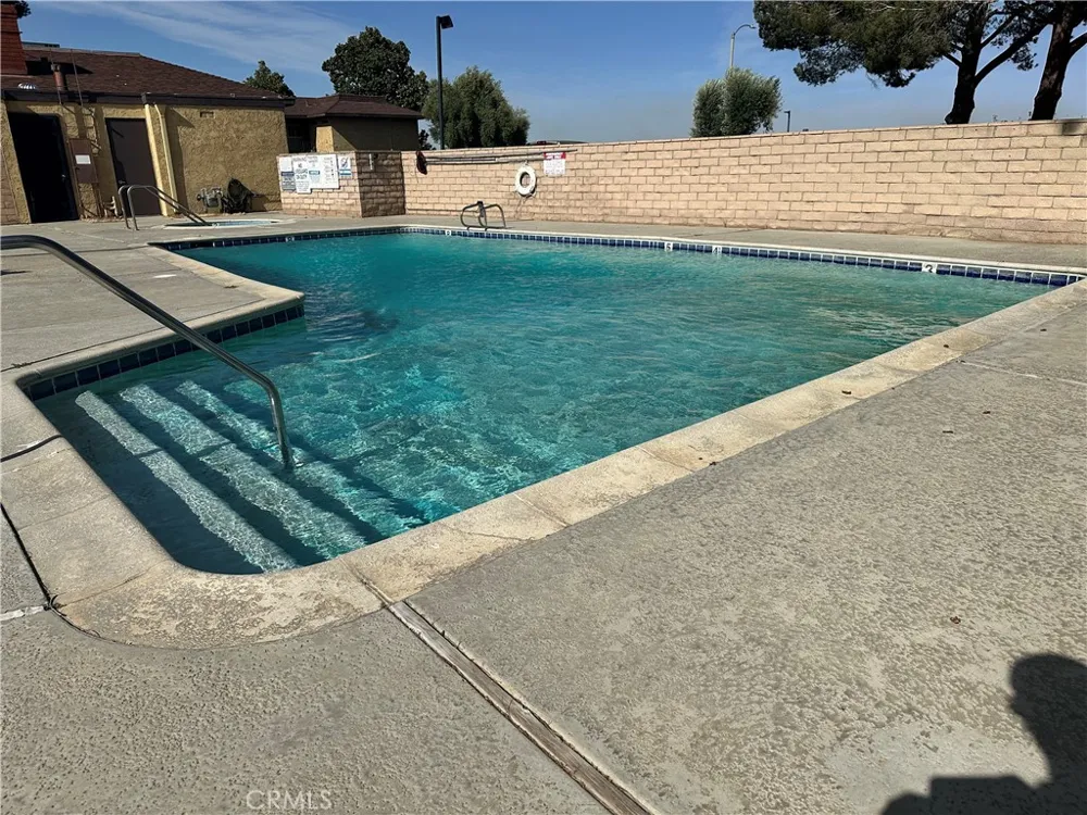 1537 W Avenue L #4 Lancaster, CA 93534