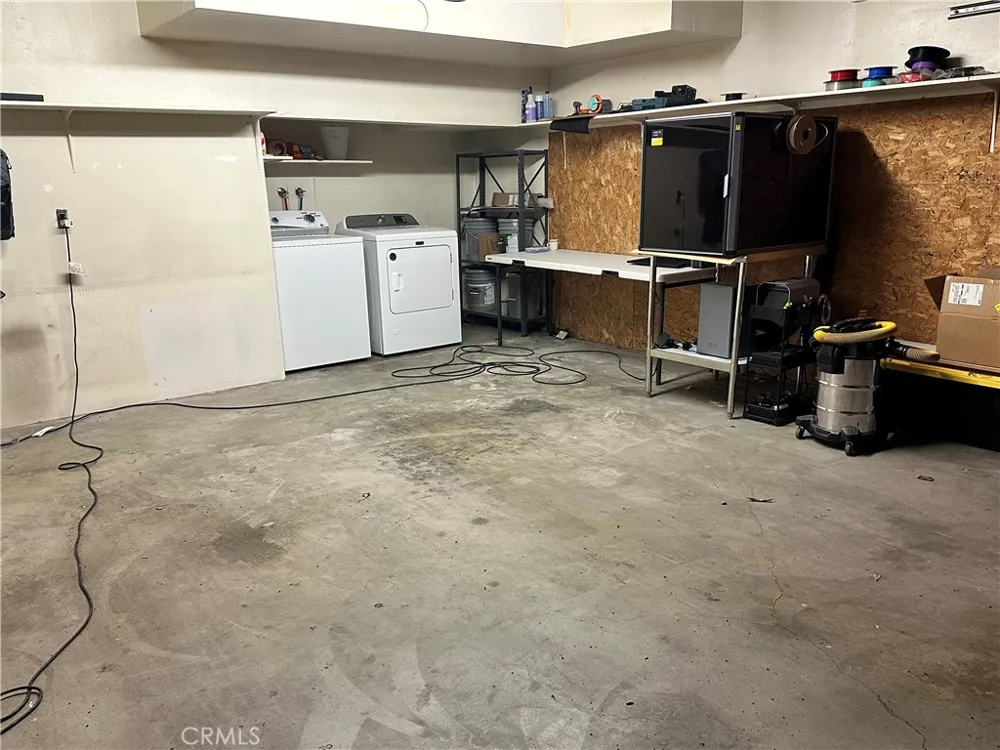 1537 W Avenue L #4 Lancaster, CA 93534