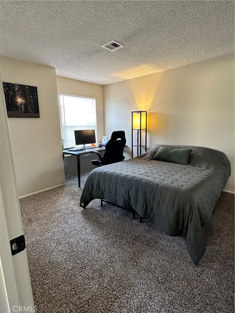 1537 W Avenue L #4 Lancaster, CA 93534