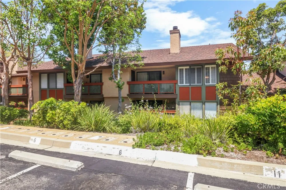 2500 E Willow #210 Signal Hill, CA 90755