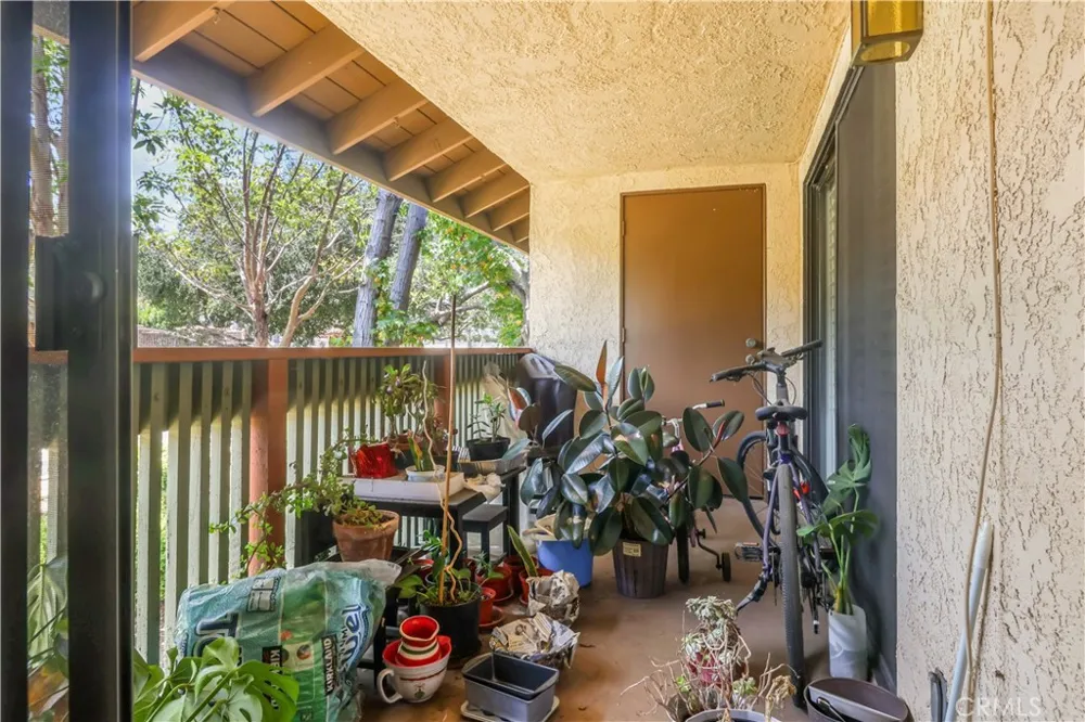 2500 E Willow #210 Signal Hill, CA 90755